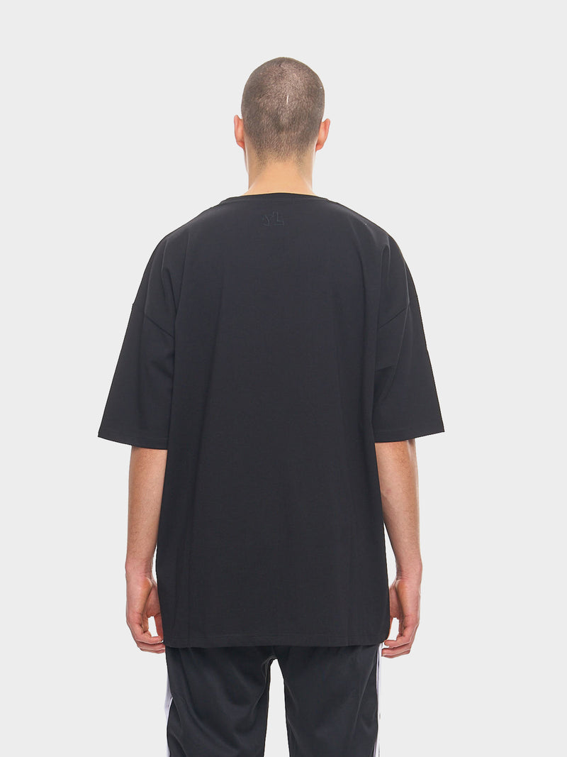 NO WAR YVES LUPITU BLACK OVERSIZE TEE